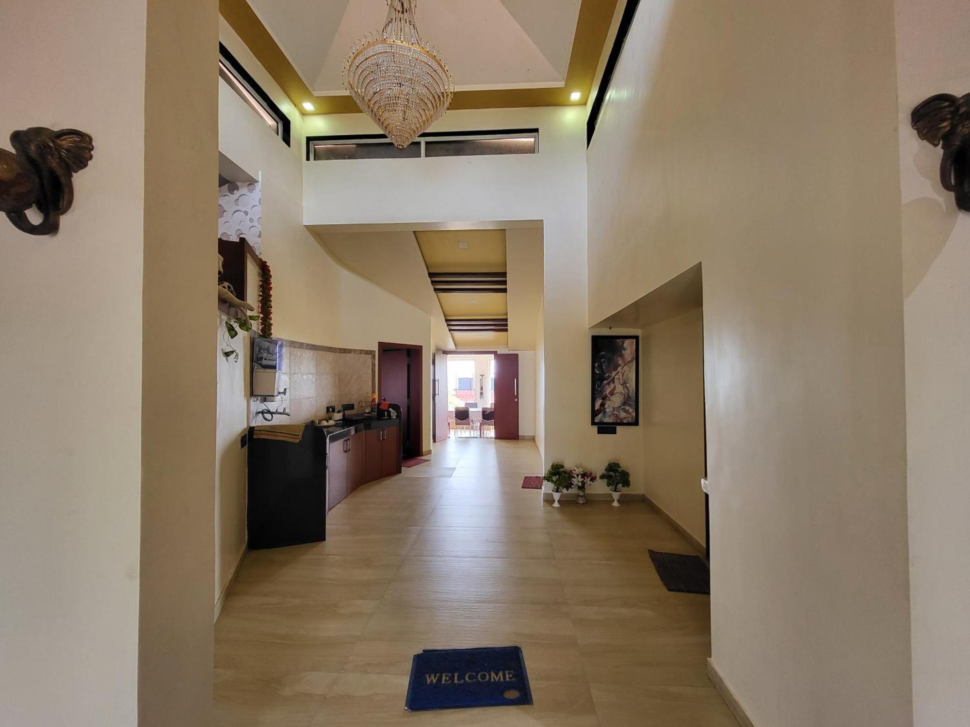 Paras Holiday Home Satara Exterior foto